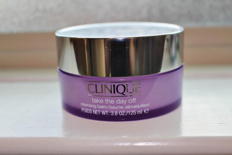  -Lightweight cleansing balm quickly dissolves tenacious eye and face makeup    -Transforms from a solid balm to a silky oil upon application    -Cleans thoroughly rinses off completely    -Non-drying    -For all skin types   