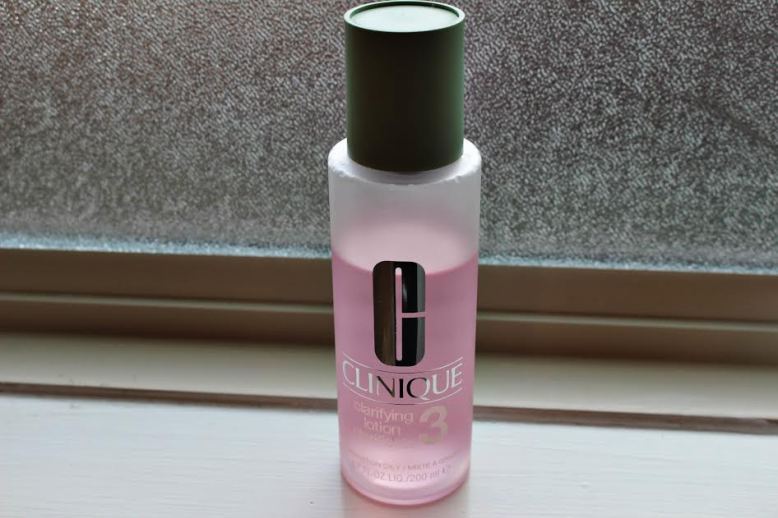  -Exfoliate    -Use a cotton ball, sweep clarifying lotion over face    -Sweeps away dulling flakes and excess oil to reveal fresher skin   